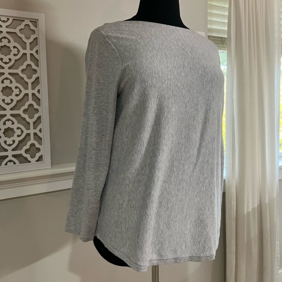 Gray Top - Picture 2 of 7